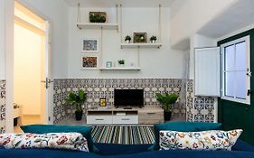 Santos Neighborhood Apartment